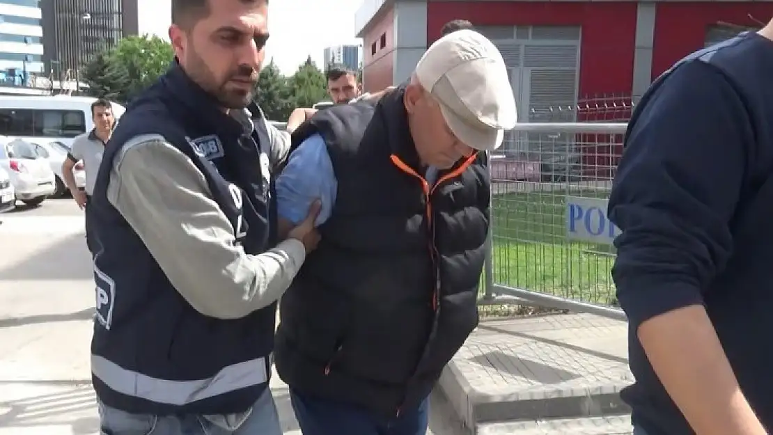 Karısını sokak ortasında öldüren şahıs tutuklandı