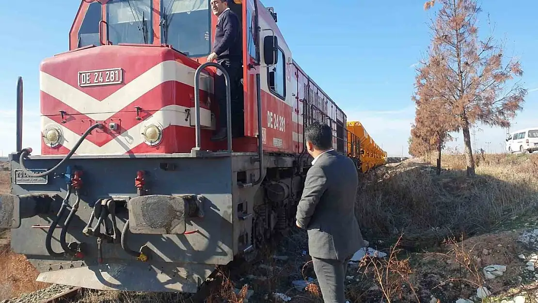 Karkamış'a yük treni seferleri başladı