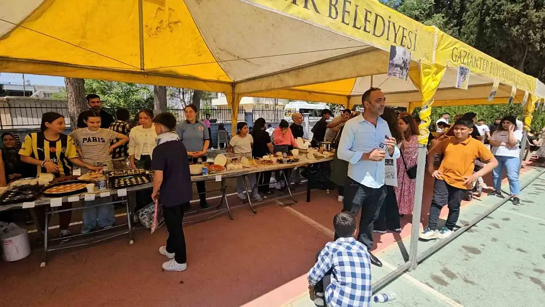 Karkamış'ta Gazze ve Doğu Türkistan yararına hayır düzenlendi