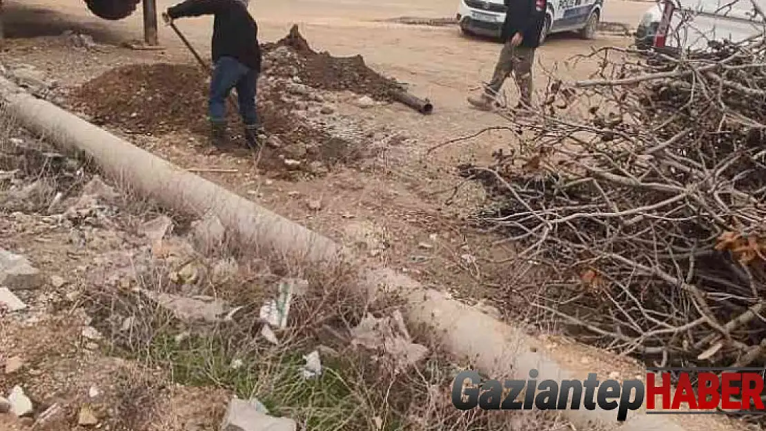 Karkamış'ta terör saldırısının izleri siliniyor