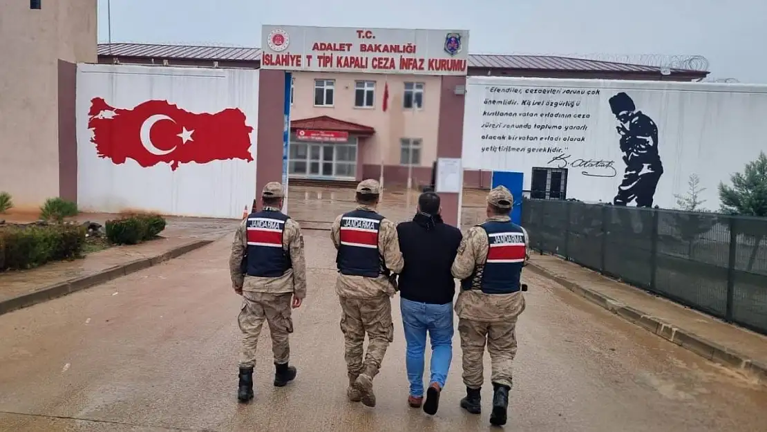 Kesinleşmiş 15 yıl cezası bulunan firari şahıs yakalandı