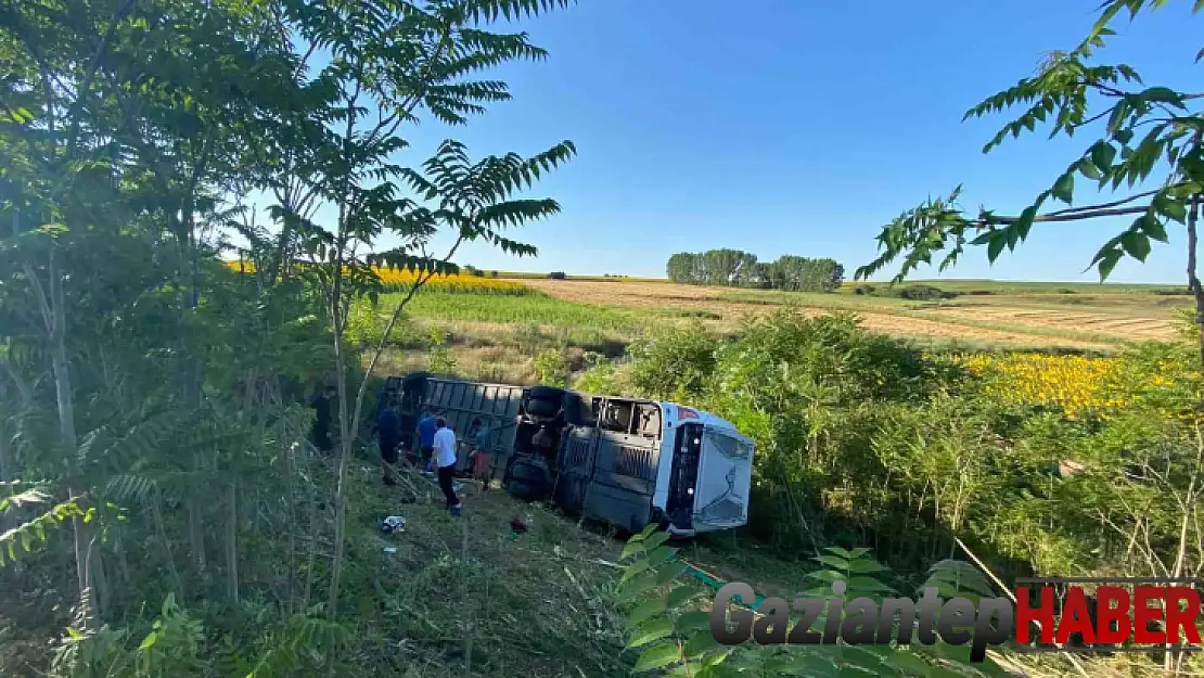 Kırklareli'ndeki kazada ilk belirlemelere göre 6 kişi hayatını kaybetti, 25 kişi yaralandı