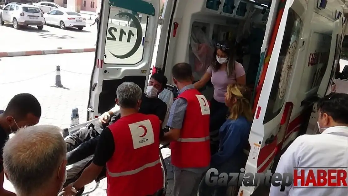Kızılay Şehidi ile yaralısı Türkiye'ye getirildi