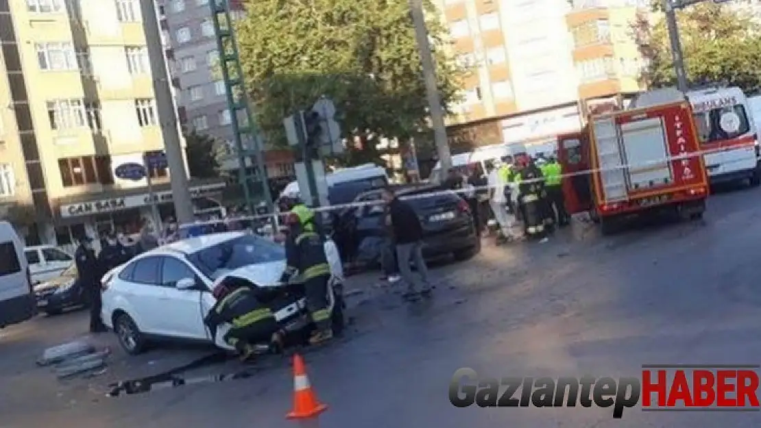 Konya'da otomobiller çarpıştı: 1 ölü, 2 yaralı