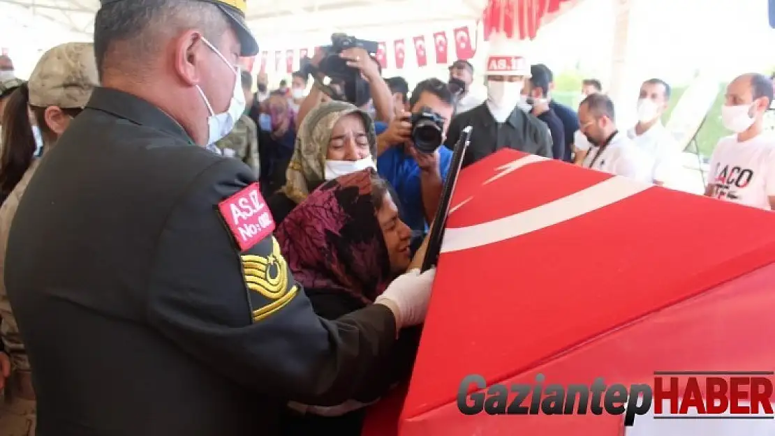 Libya'da şehit olan Uzman Çavuş Yılmaz'ın naaşı memleketine uğurlandı