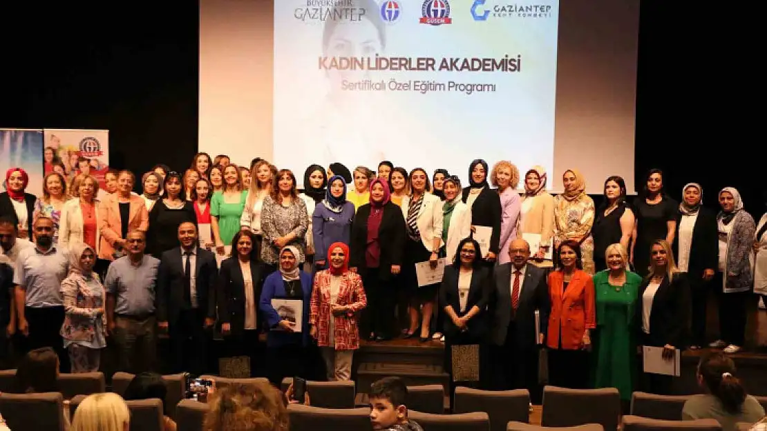 Lider kadınlar sertifikalarını aldı