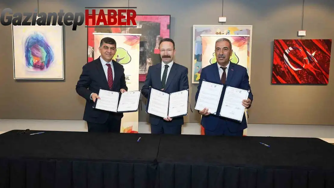 Liseler arası münazara yarışması protokolü imzalandı