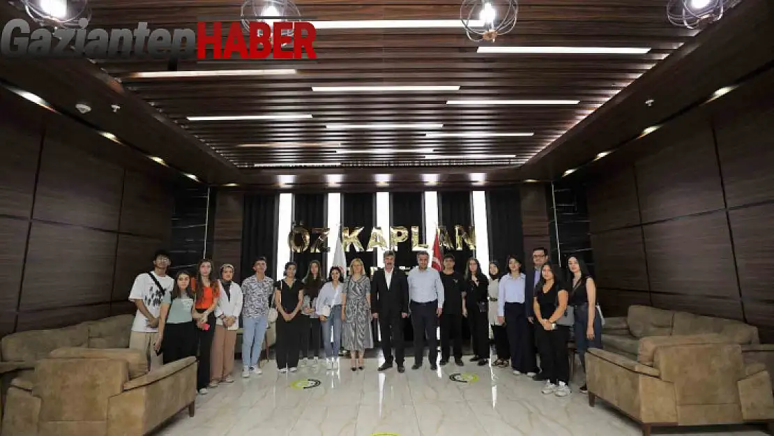 Makine halı üretiminin lideri Gaziantep halının modasında da zirveyi zorluyor