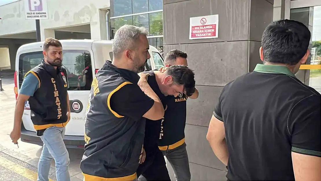 Manisa'da eşini boğarak öldüren zanlı hakim karşısında