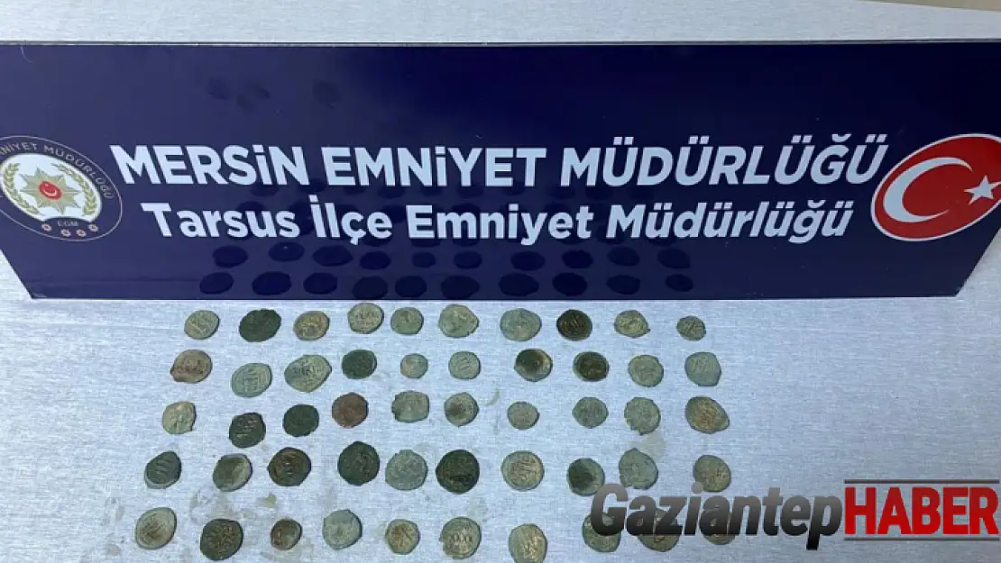 Mersin'de tarihi eser niteliği taşıyan 50 sikke ele geçirildi