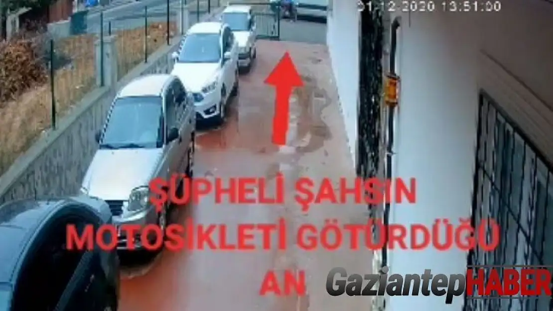 Motosiklet hırsızı güvenlik kamerasına yakalandı