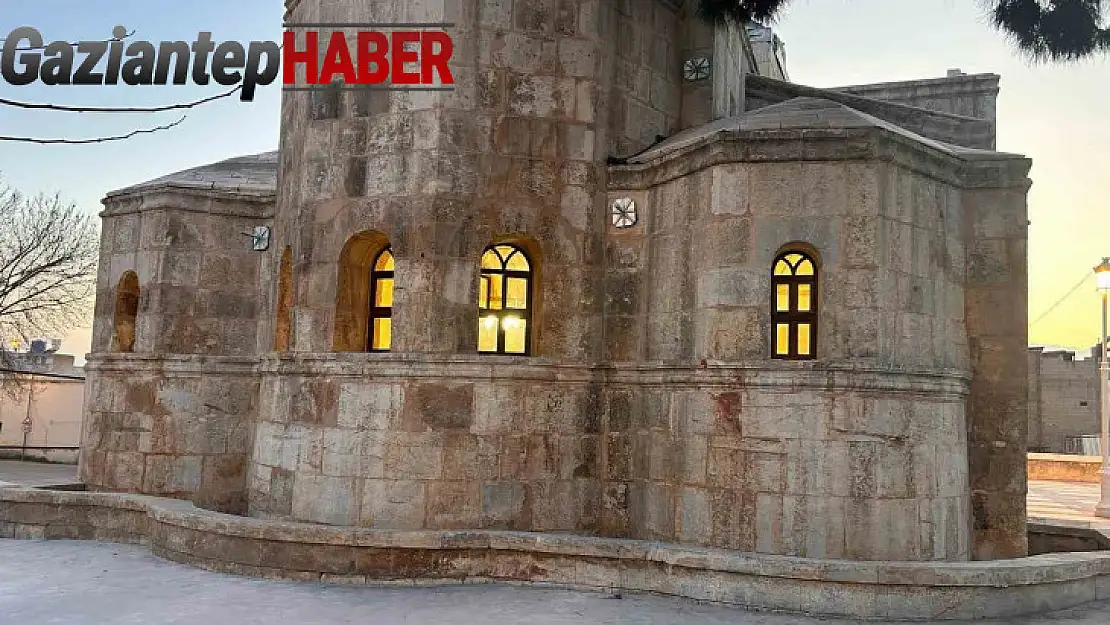 Nizip Fevkani Camii ilk teravih namazında ibadete açılıyor