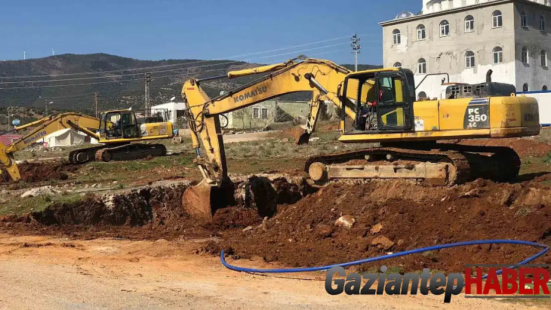 Nurdağı'nda kalıcı konutlar için ilk kazma vuruldu