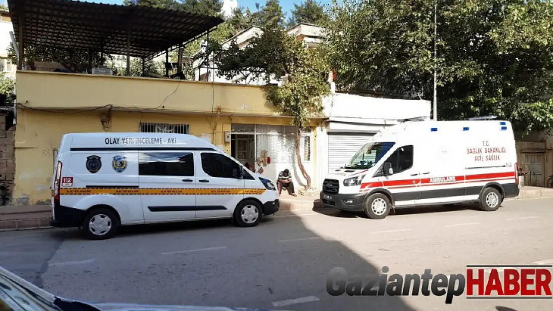 Öğretmen tartıştığı karısını öldürdü