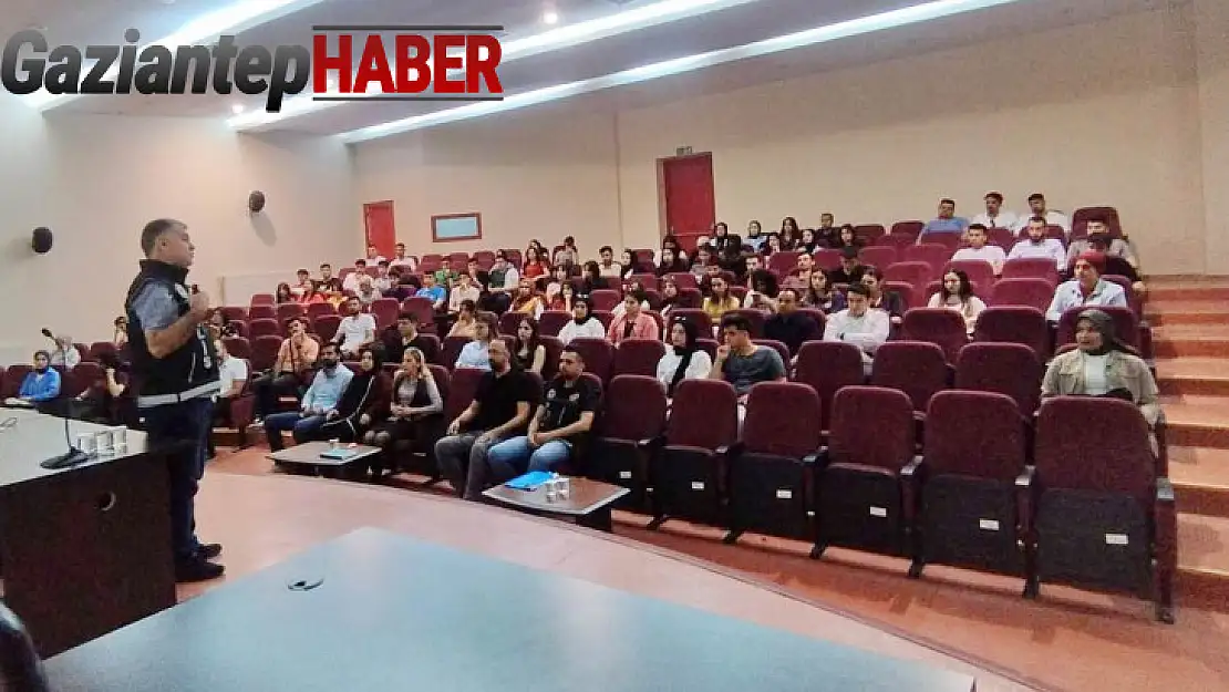 Oğuzeli MYO öğrencilerine uyuşturucu madde bağımlılığı ile mücadele konferansı