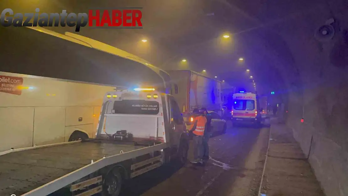 Gaziantep Osmaniye yolunda zincirleme trafik kazası: 1 ölü