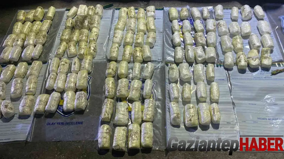 Polis memurunun sürücülüğünü yaptığı araçtan 52 kilo 500 gram patlayıcı çıktı