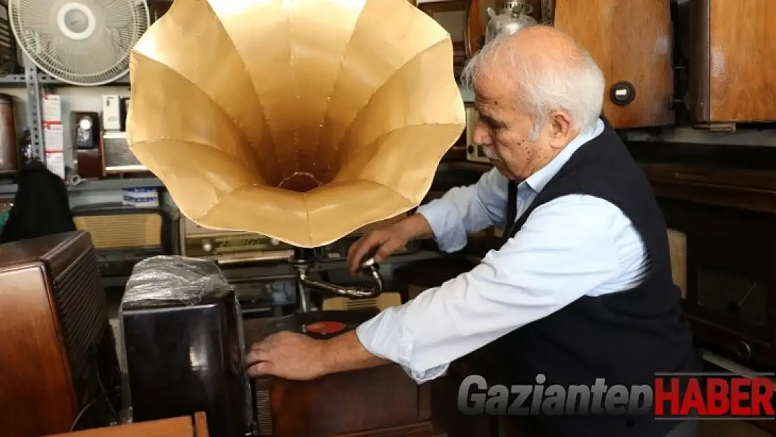 Radyoların arasında geçen bir ömür