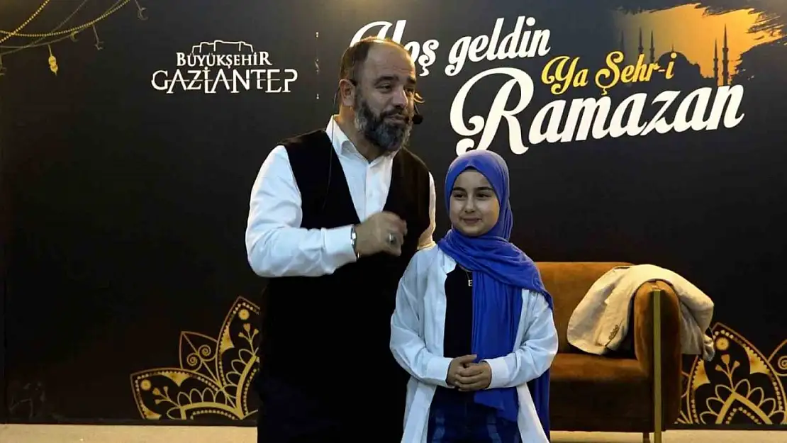 Ramazan sokağı söyleşiler ve konserlerle katılımcıları ağırlamaya devam ediyor