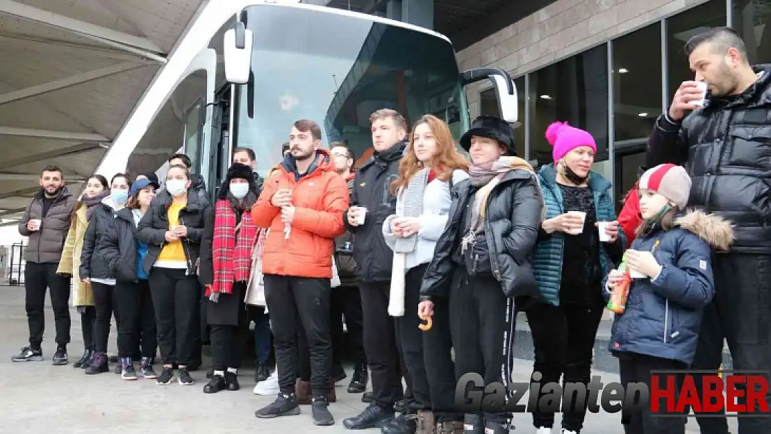 Rus saldırısından kaçan Ukraynalı vatandaşların Türkiye'ye gelişleri devam ediyor