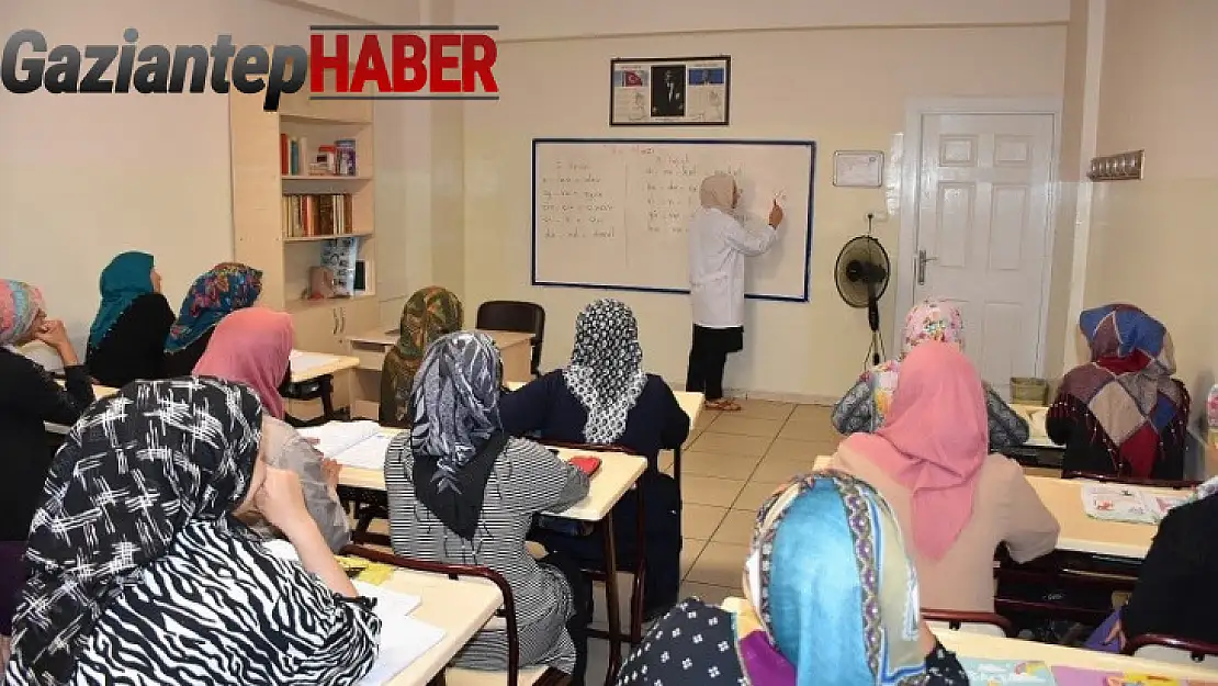 Şahinbey bünyesinde okuma yazma öğreniyorlar
