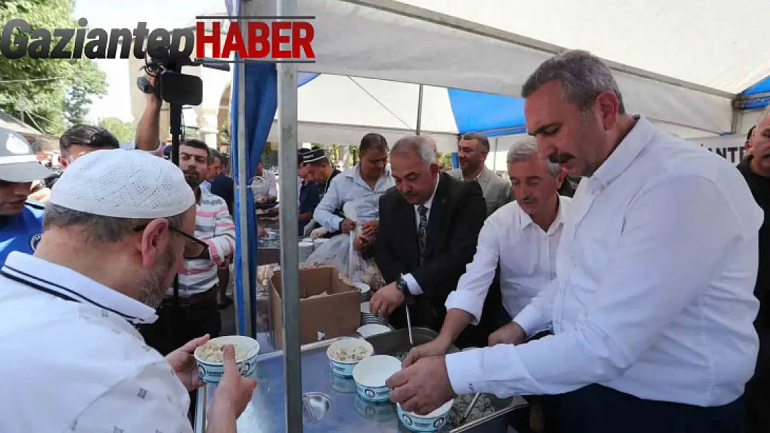 Şahinbey'de Ahilik Haftası pilav dağıtarak kutlandı