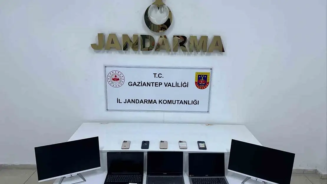 Sahte belge düzenleyerek turizm sektöründe faaliyet gösteren çeteye operasyon: 3 gözaltı