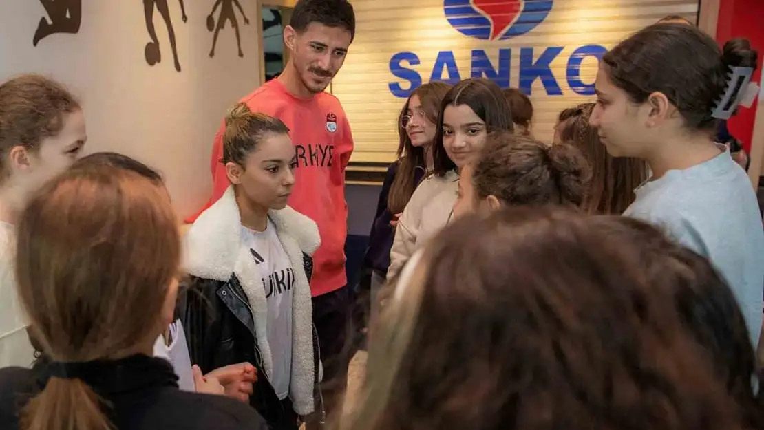 SANKO Okulları öğrencileri milli sporcularla buluştu