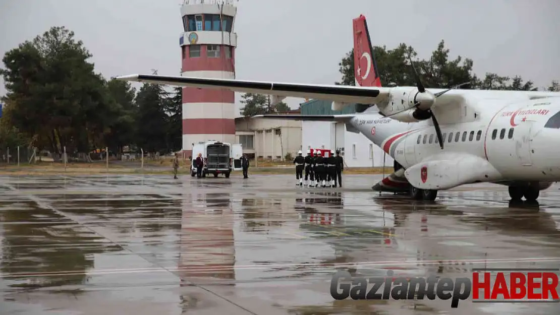 Şehit Mustafa Öztürk'ün naaşı memleketi Gaziantep'e getirildi