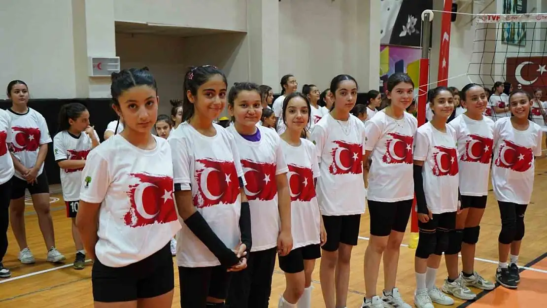 Şehitkamil Belediyesi Yaz Spor Okulları'nda büyük başarı