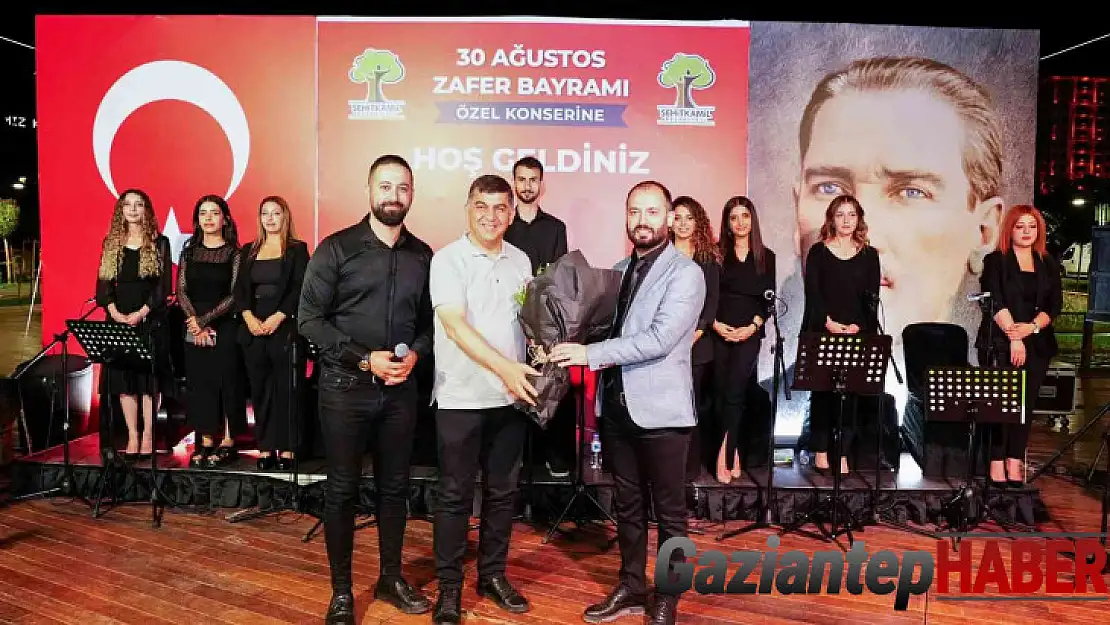 Şehitkamil'de 30 Ağustos özel konserine yoğun ilgi