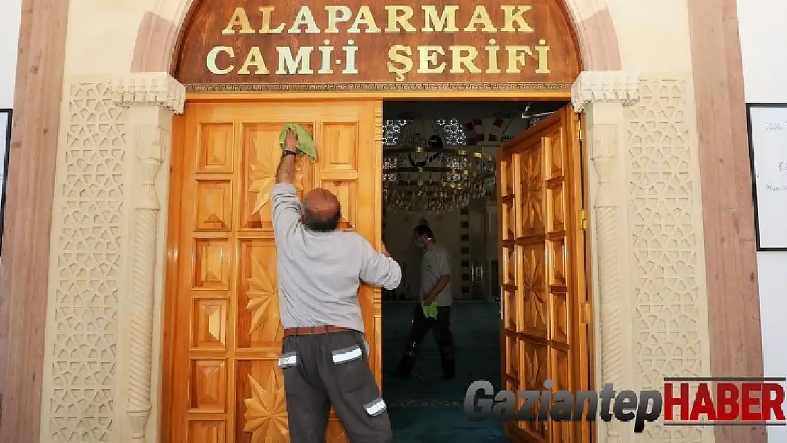 Şehitkamil'de camiler bayram namazına hazır