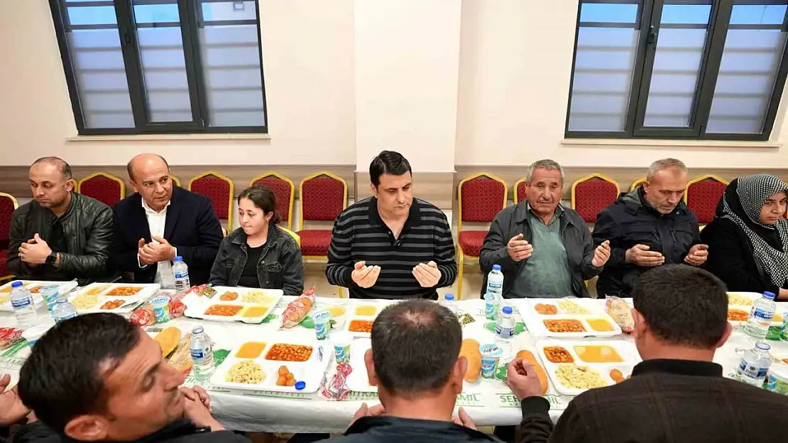 Şehitkamil'den 5 bölgede iftar çadırı