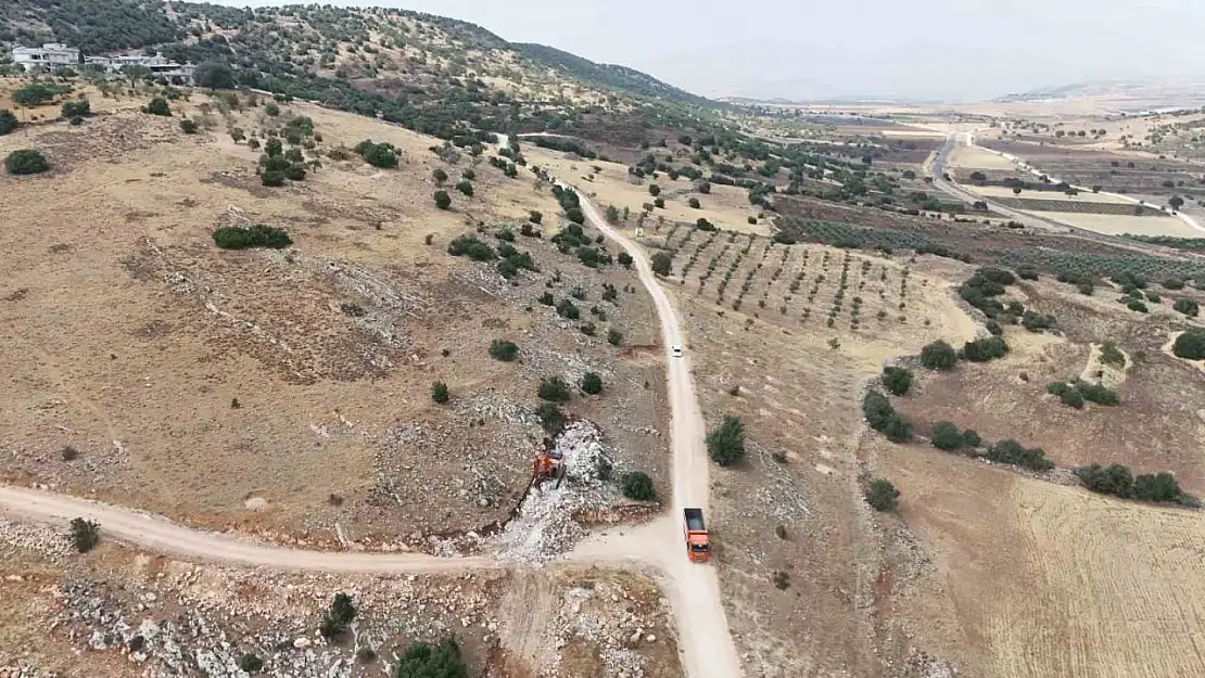 Şehitkamil'den Bağbaşı Mahallesi'ne yeni arazi yolu