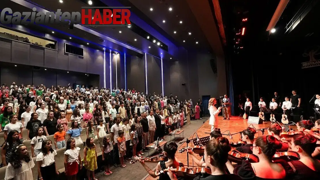 Şehitkamil Sanat Merkezi çocuk orkestrası ilk konserini verdi