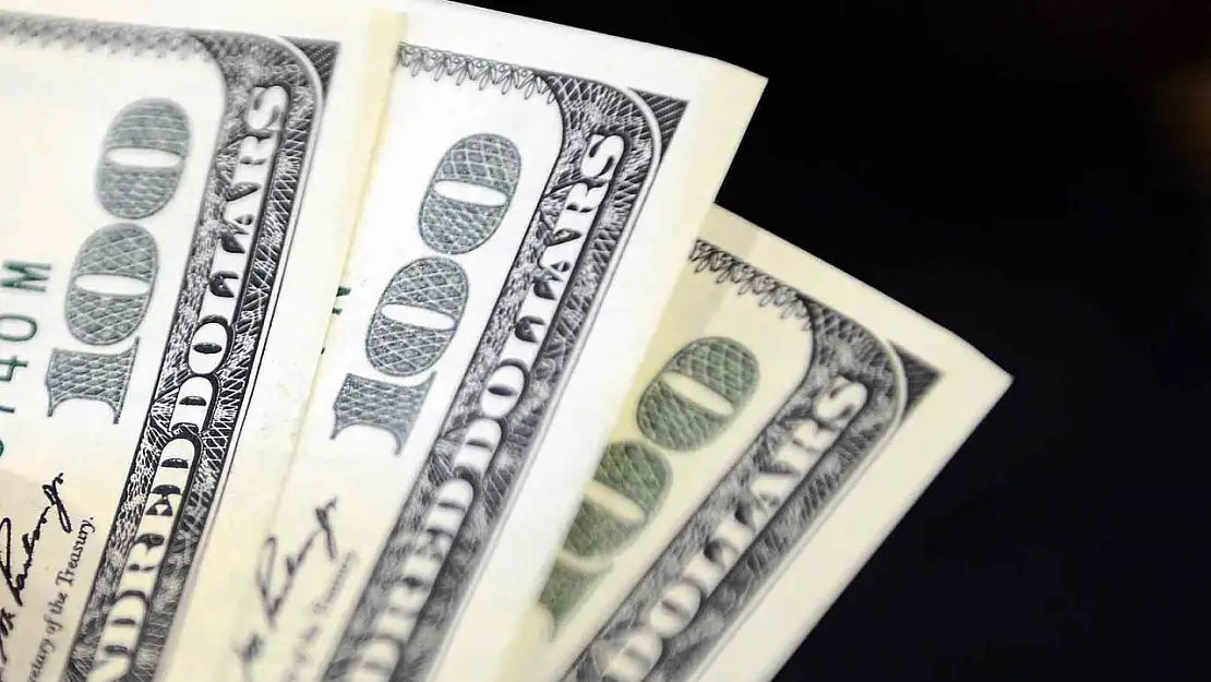 Dolar 41,0430 liradan, euro ise 47,7330 liradan güne başladı