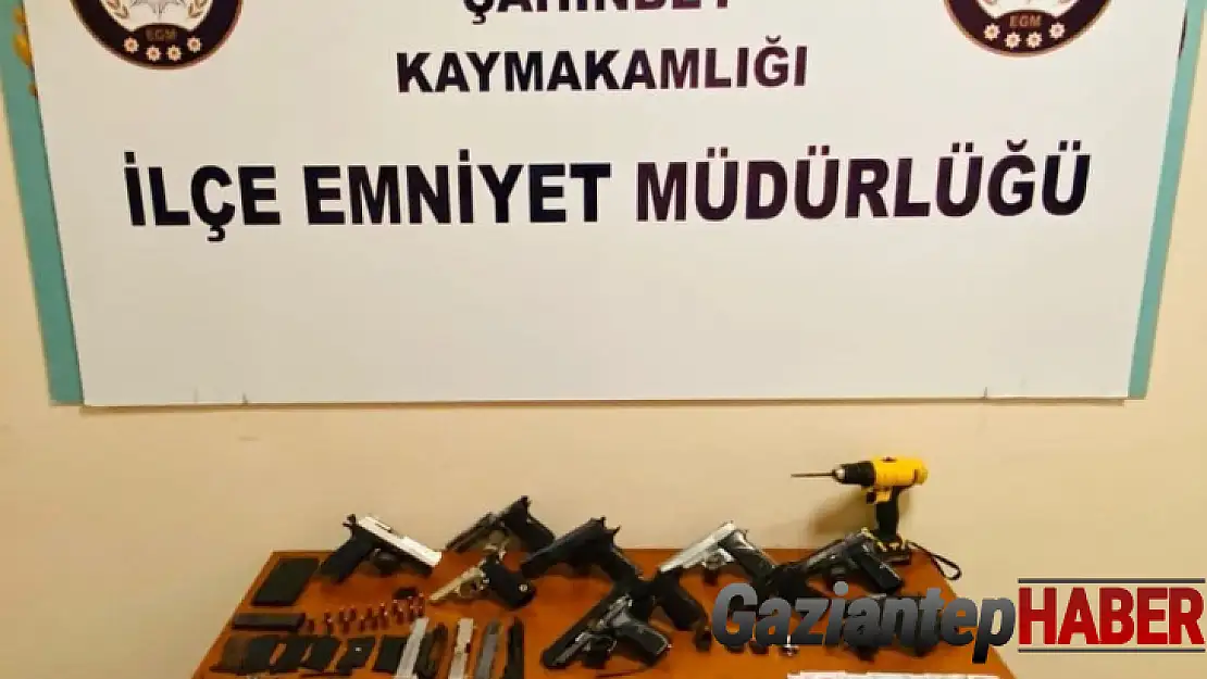 Silah kaçakçılarına operasyon: 25 kişi tutuklandı