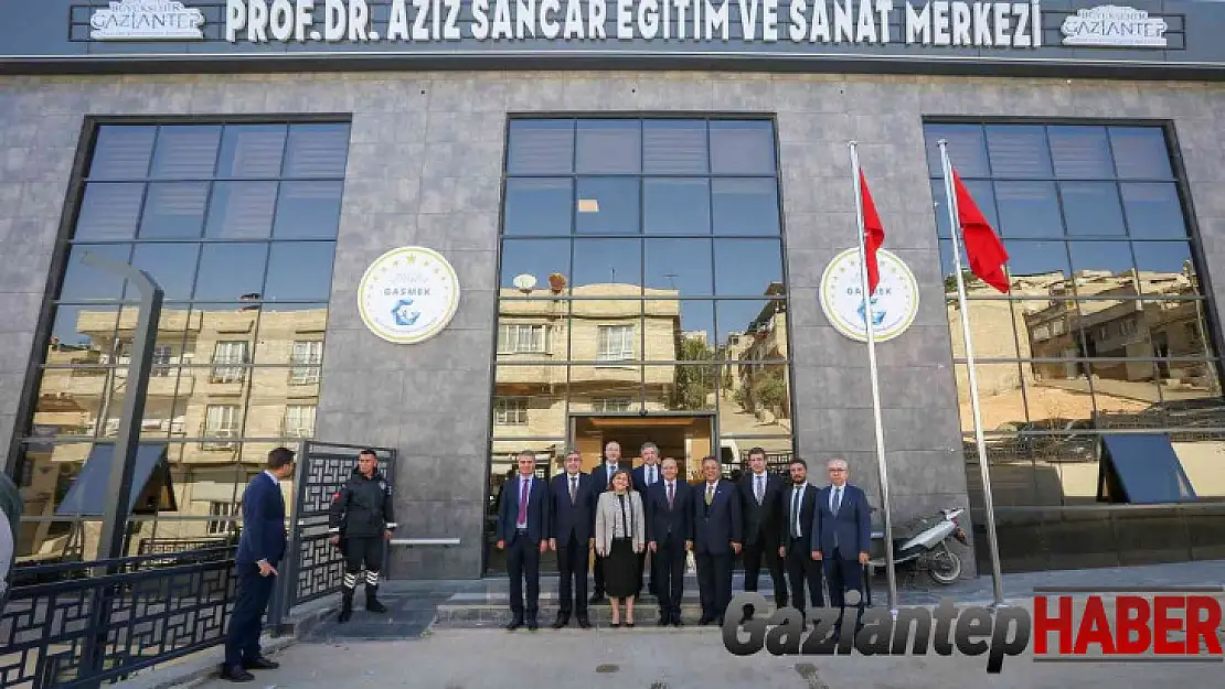 Şimşek, Prof. Dr. Aziz Sancar Eğitim ve Sanat Merkezi'ni ziyaret etti