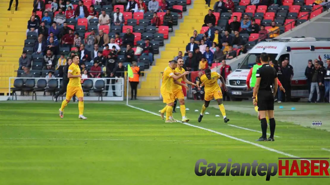 Spor Toto Süper Lig: Gaziantep FK: 0 - Y.Kayserispor: 1 (İlk yarı)