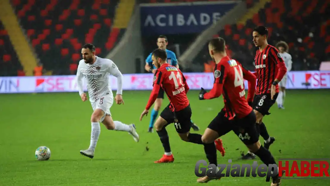 Spor Toto Süper Lig: Gaziantep FK: 1 - A. Hatayspor: 1 (İlk yarı)
