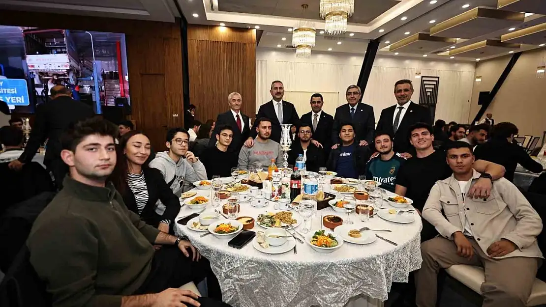 Tahmazoğlu Ankara'daki Şahinbeyli öğrencilerle buluştu