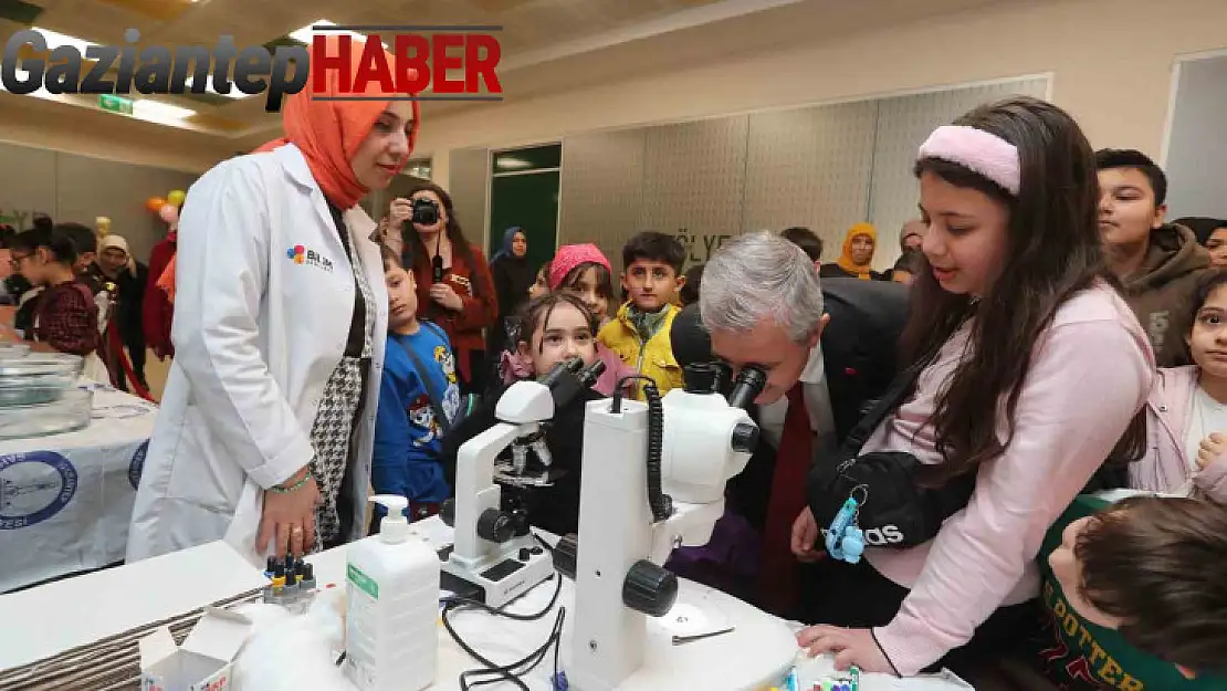 Tahmazoğlu Bilim Şenliğinde öğrencilerle bir araya geldi