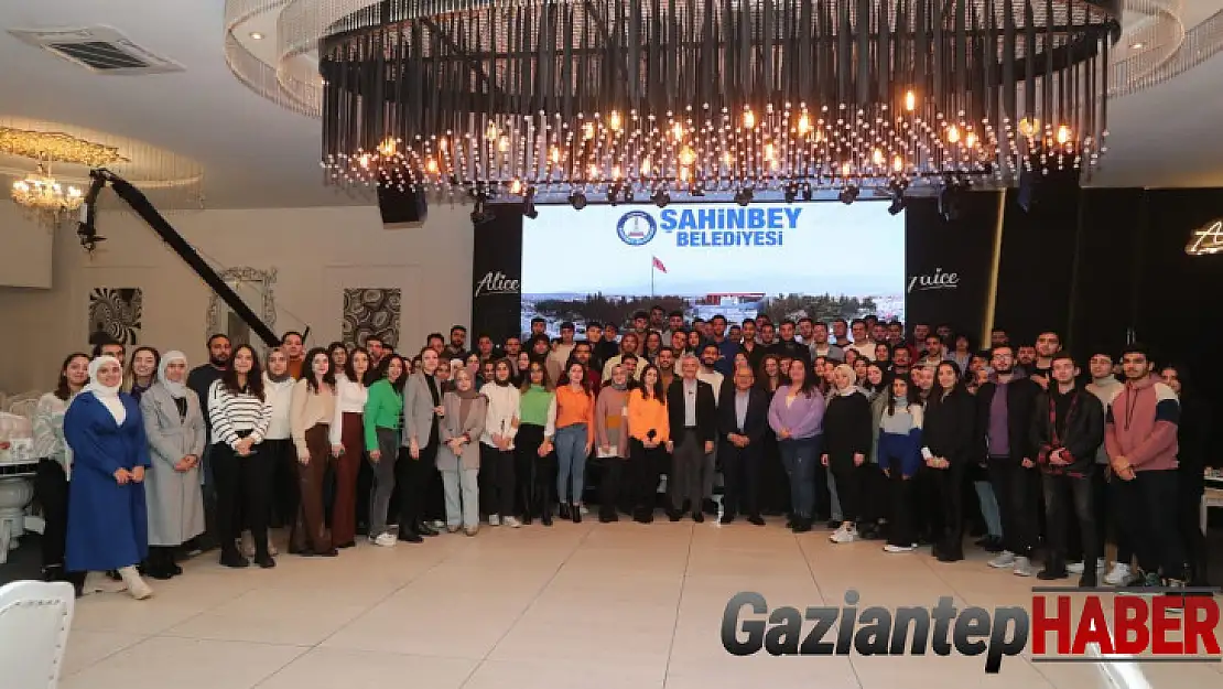 Tahmazoğlu, Kayseri'de okuyan Şahinbeyli öğrencilerle buluştu