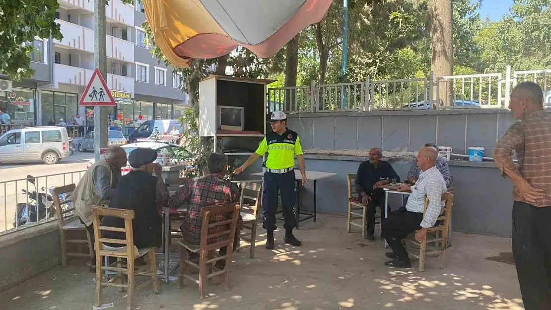 Trafik jandarmasından güvenli tarım eğitimi