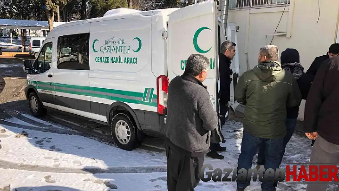 Trafik kazasında ağır yaralanan yaşlı adam hayatını kaybetti