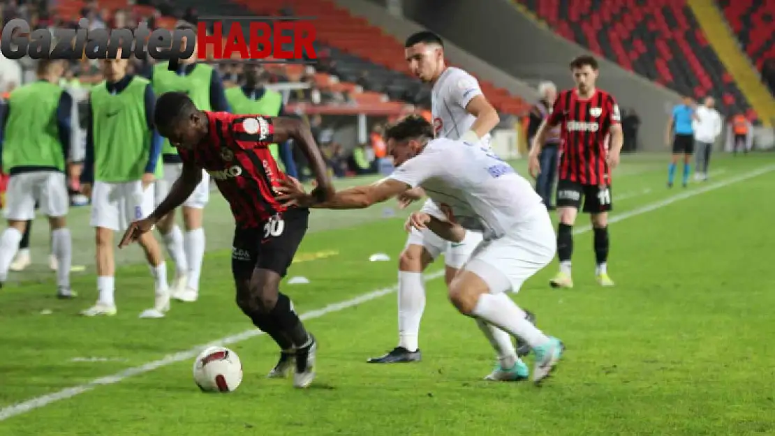 Trendyol Süper Lig: Gaziantep FK: 1 - Ç.Rizespor: 0 (İlk yarı)