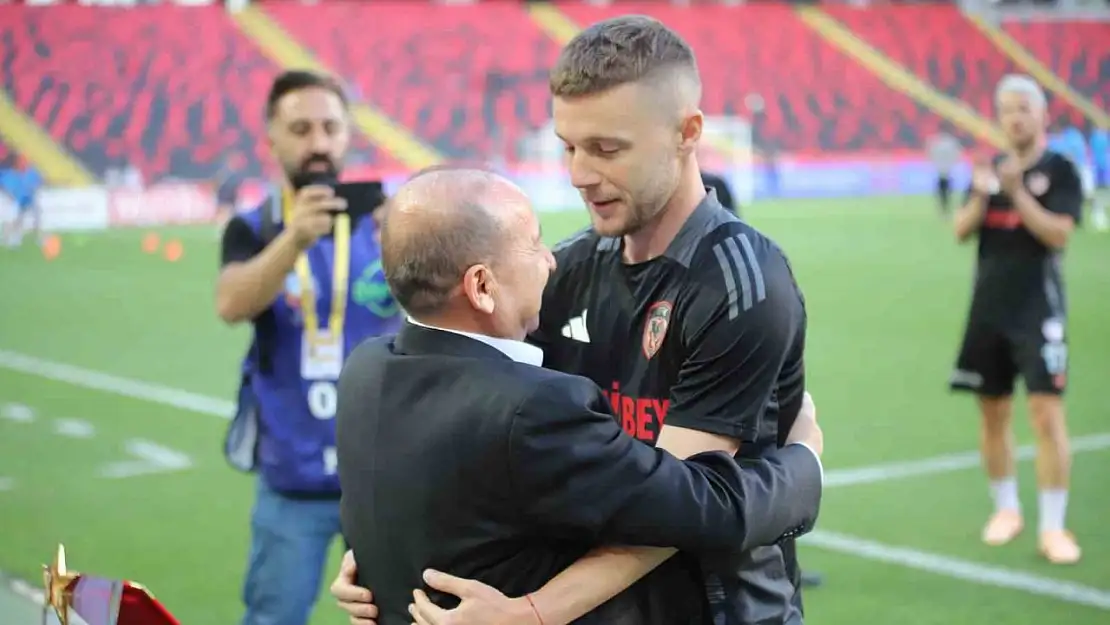 Trendyol Süper Lig: Gaziantep FK: 1 - Kasımpaşa: 0 (Maç devam ediyor)