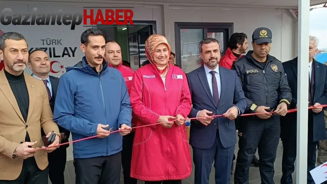 Türk Kızılay Gaziantep'te kütüphane açtı