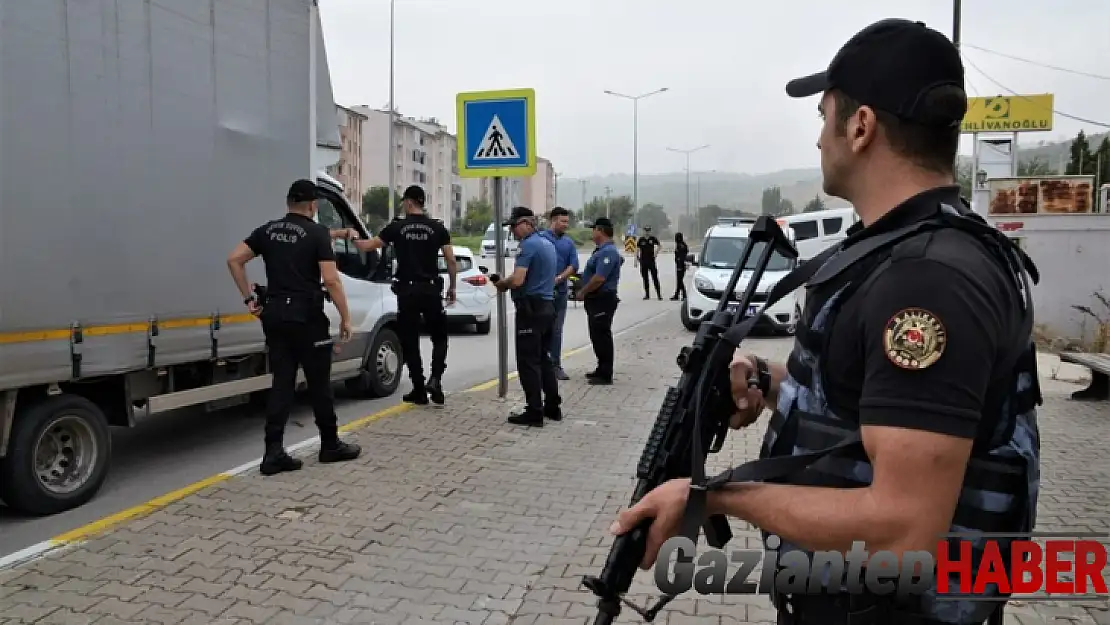 Türkiye Huzur Güven Uygulamaları'nda aranan bin 270 şahıs yakalandı