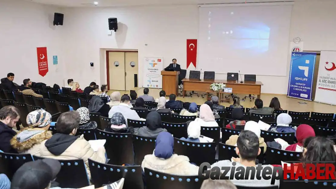 Yabancı öğrencilere göç idaresinin işleyişi anlatıldı